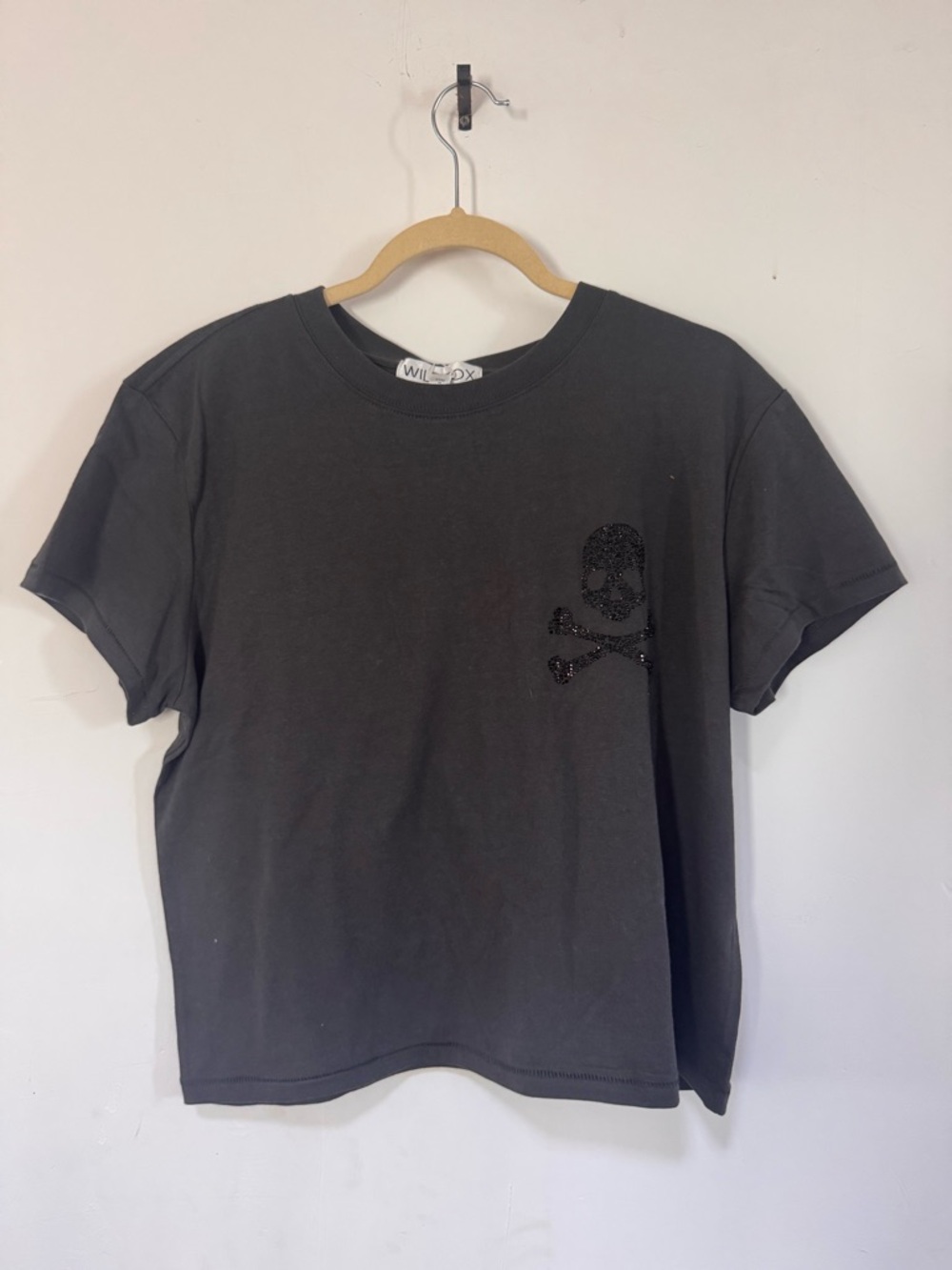 Wildfox Black Skull & Crossbones Tee sequin size M
